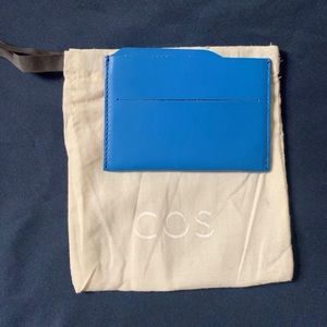 COS cardholder in blue
